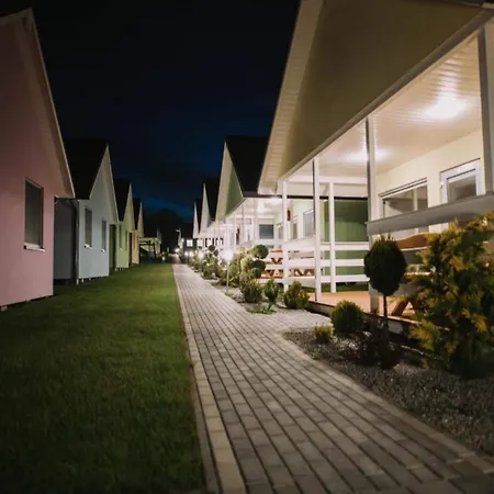 Casa vacanze Family Resort, Houses, *